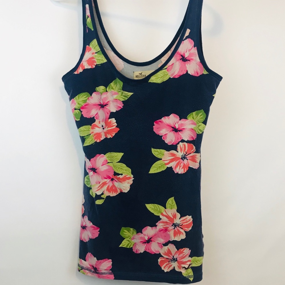 Hollister SizeM Hawaiian tank top